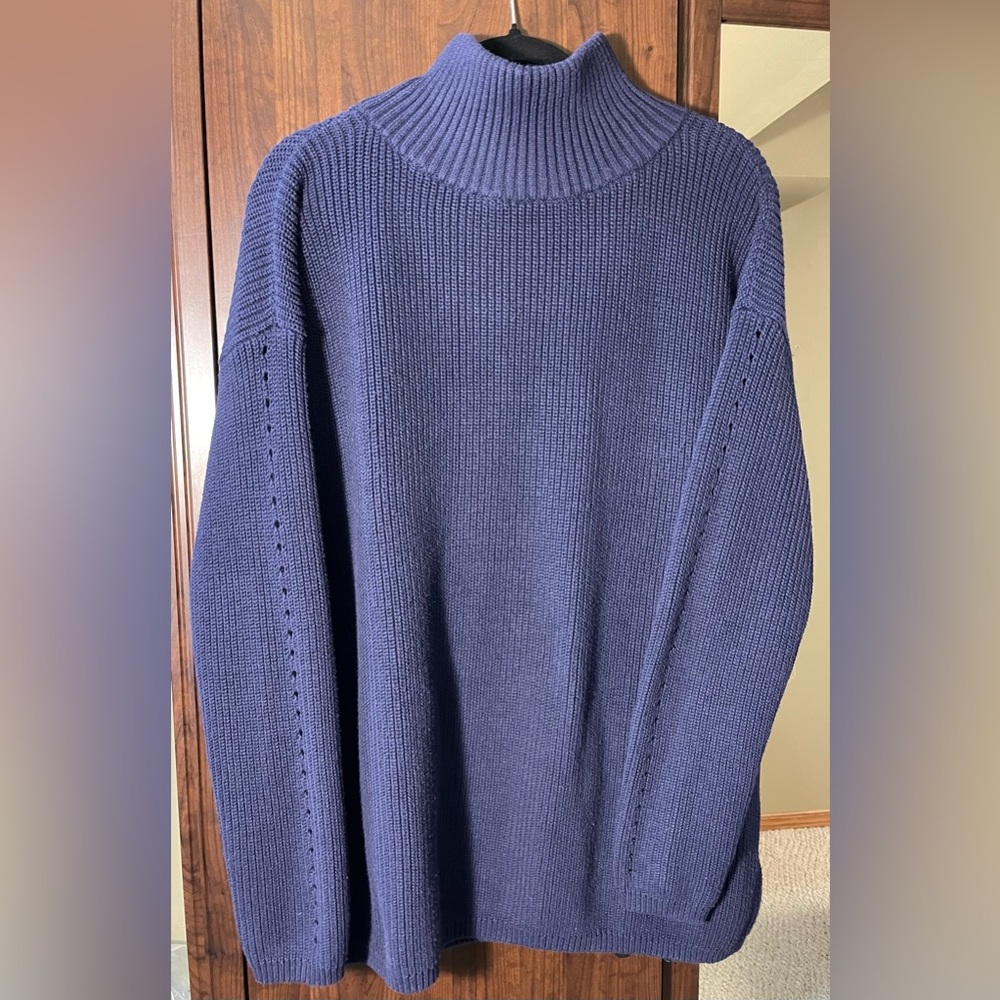 Navy Lord & Taylor PXL long sweater